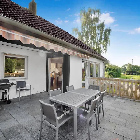 Work & In Adelheitsdorf * Adelheidsdorf